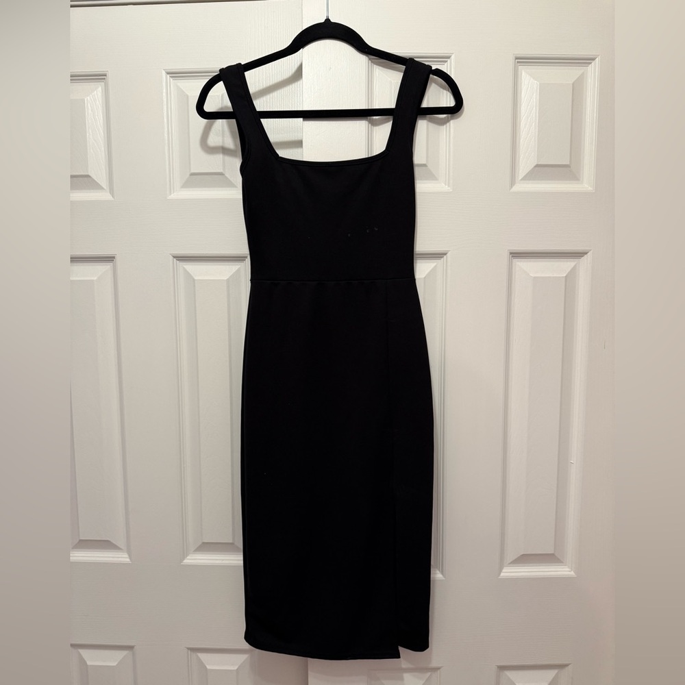 Nasty Gal Squarin to Go Black Sleeveless Midi Dress